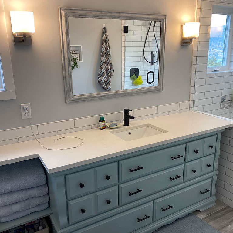 Ricklyn Renos updated grey bathroom